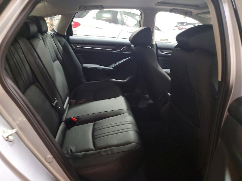 Продажа на аукционе авто 2018 Honda Accord, vin: 1HGCV1F54JA129136, номер лота: 63542186