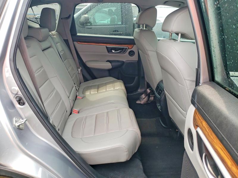 61558906 :رقم المزاد ، 5J6RW2H82HL057607 vin ، 2017 Honda Cr-v مزاد بيع
