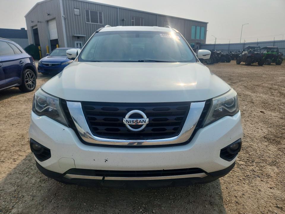 62637406 :رقم المزاد ، 5N1DR2MM0HC633720 vin ، 2017 Nissan Pathfinder مزاد بيع