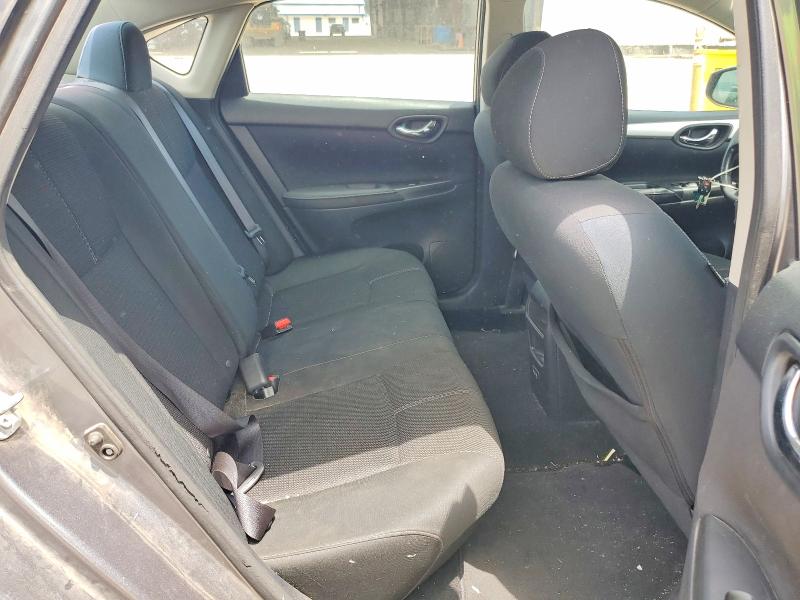 62436946 :رقم المزاد ، 3N1AB7AP1JY342022 vin ، 2018 Nissan Sentra مزاد بيع