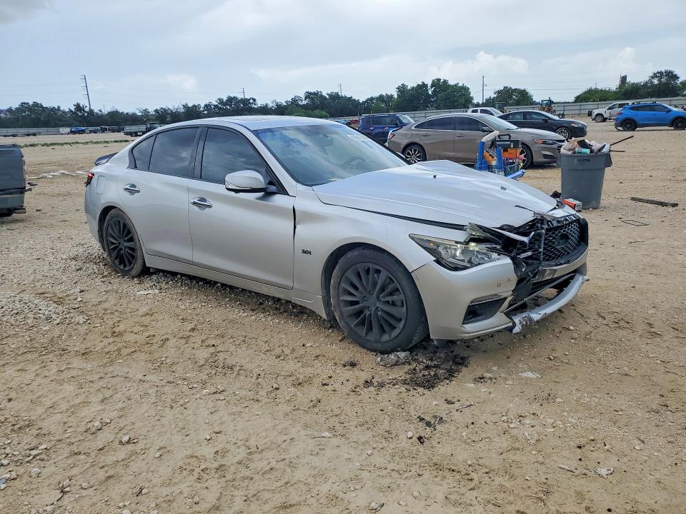 61617226 :رقم المزاد ، JN1EV7AP2JM353834 vin ، 2018 Infiniti Q50 مزاد بيع