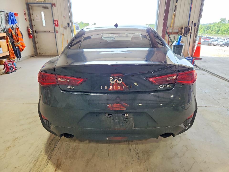 61244966 :رقم المزاد ، JN1EV7EL1JM390543 vin ، 2018 Infiniti Q60 مزاد بيع