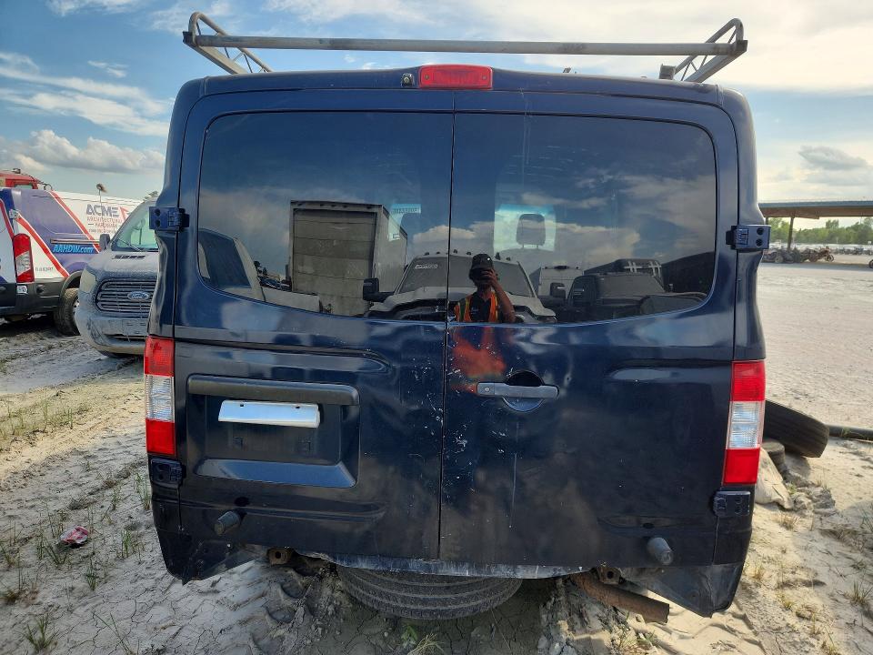 59664446 :رقم المزاد ، 1N6BF0KM4CN100260 vin ، 2012 Nissan Nv 1500 مزاد بيع