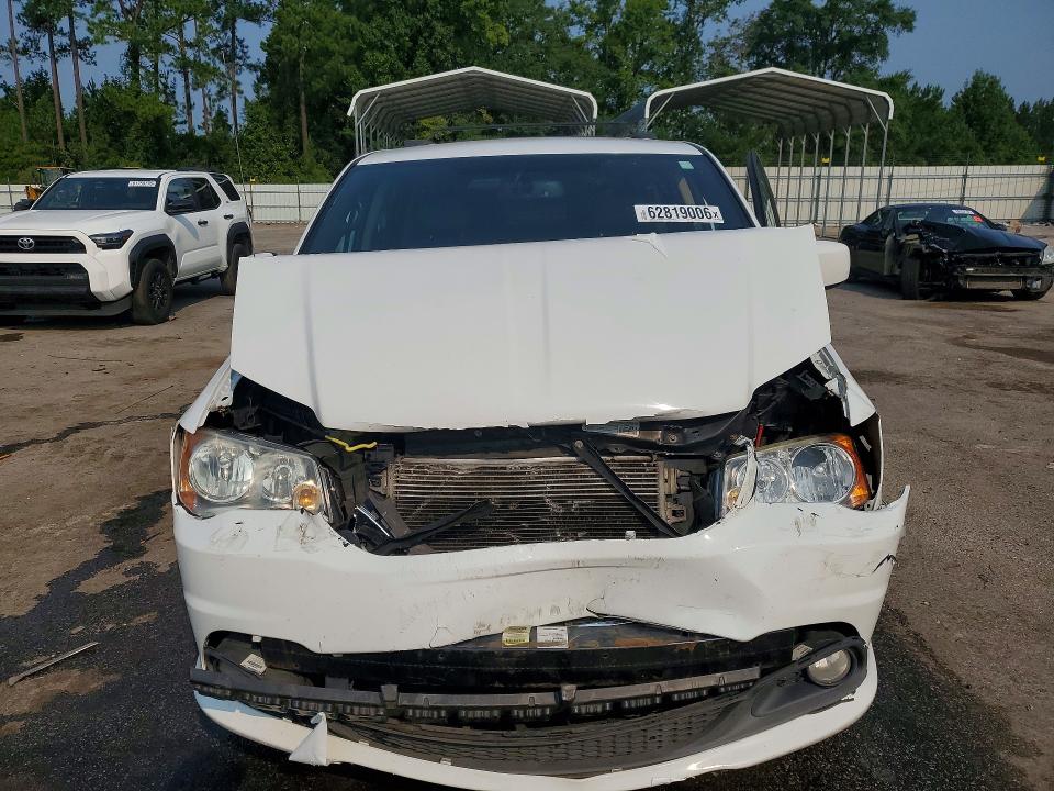 2017 Dodge Grand Caravan მანქანა იყიდება აუქციონზე, vin: 2C4RDGCG3HR735957, აუქციონის ნომერი: 62819006