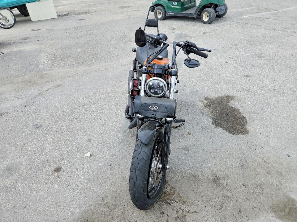 61962236 :رقم المزاد ، 1HD1LC314FC403499 vin ، 2015 Harley-davidson Xl1200 مزاد بيع