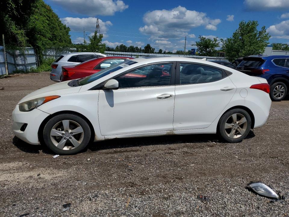 61756966 :رقم المزاد ، 5NPDH4AE5DH438016 vin ، 2013 Hyundai Elantra مزاد بيع