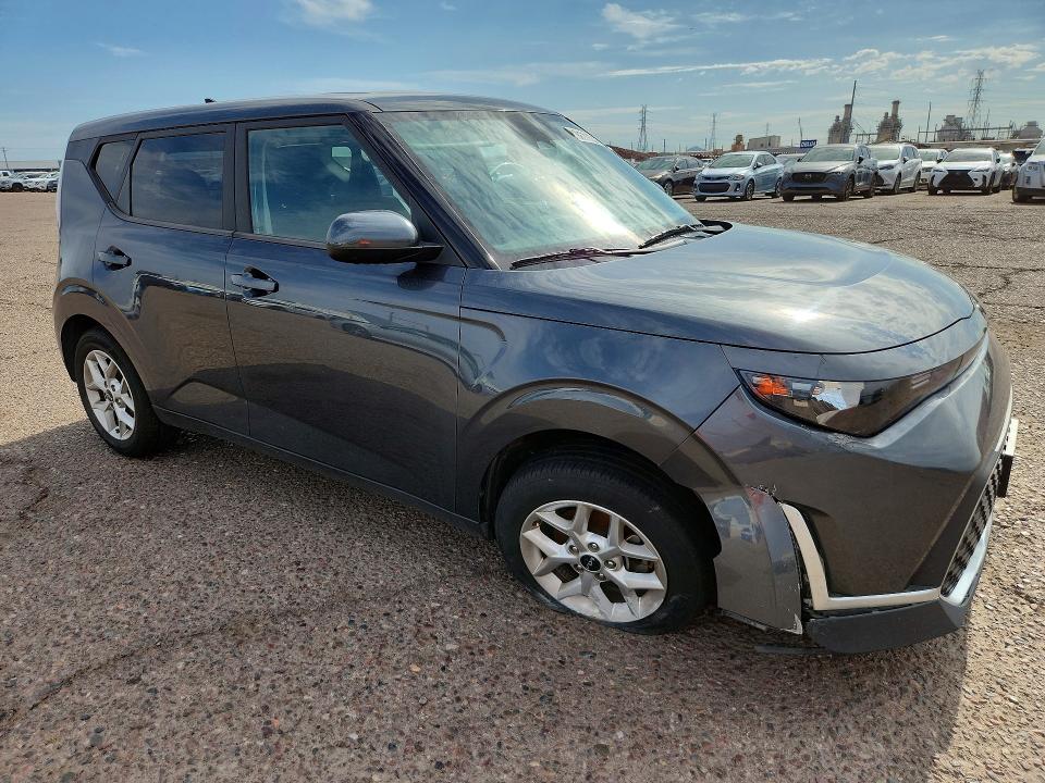 2023 Kia Soul მანქანა იყიდება აუქციონზე, vin: KNDJ23AU8P7884904, აუქციონის ნომერი: 61563646