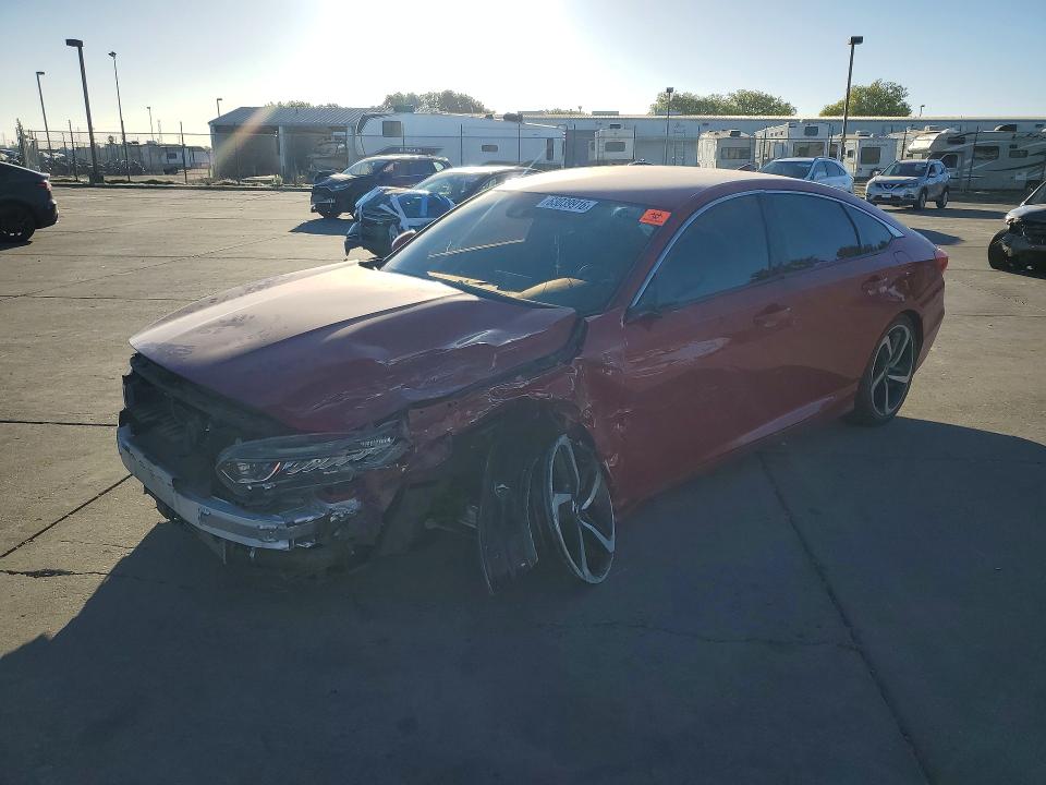 Auction sale of the 2018 Honda Accord, vin: 1HGCV1F35JA240115, lot number: 63039916