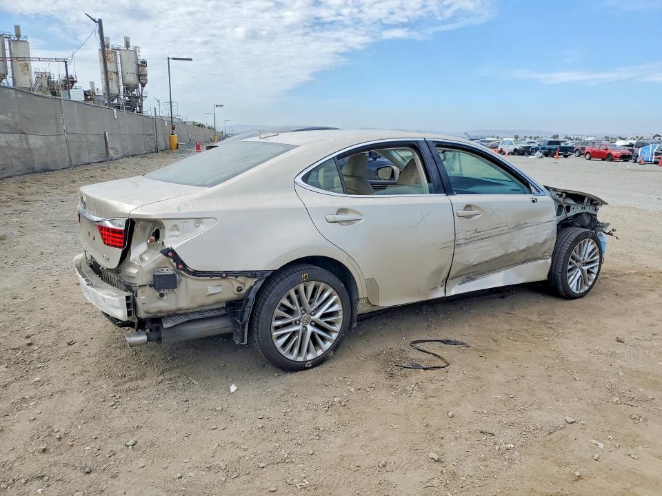 61878306 :رقم المزاد ، JTHBK1GG8D2064369 vin ، 2013 Lexus Es مزاد بيع