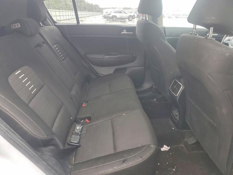 59710826 :رقم المزاد ، KNDPMCAC4J7318161 vin ، 2018 Kia Sportage مزاد بيع