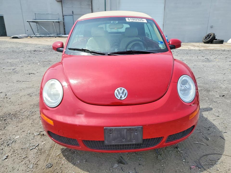 61992926 :رقم المزاد ، 3VWRF31Y47M420618 vin ، 2007 Volkswagen New Beetle مزاد بيع
