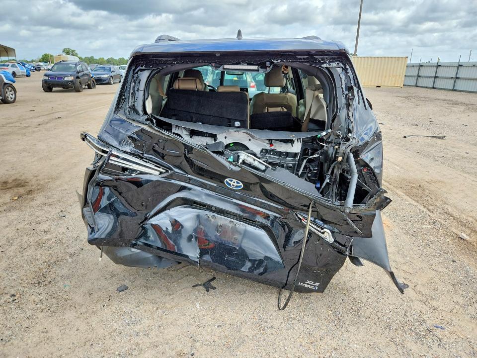 2022 Toyota Sienna მანქანა იყიდება აუქციონზე, vin: 5TDJRKEC9NS100837, აუქციონის ნომერი: 61365226