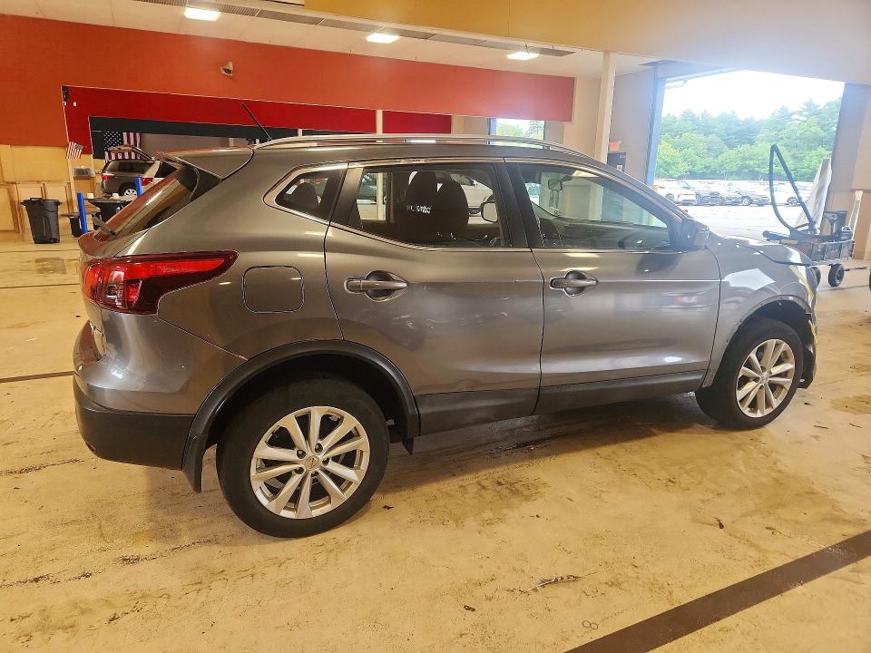 2017 Nissan Rogue Sport მანქანა იყიდება აუქციონზე, vin: JN1BJ1CR5HW122872, აუქციონის ნომერი: 61345886