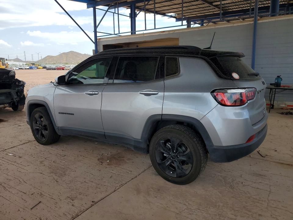 60762836 :رقم المزاد ، 3C4NJCBBXJT499994 vin ، 2018 Jeep Compass مزاد بيع