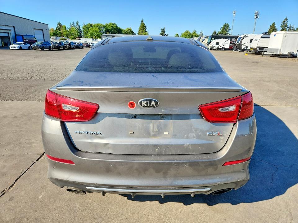 60862816 :رقم المزاد ، 5XXGR4A67FG358346 vin ، 2015 Kia Optima مزاد بيع