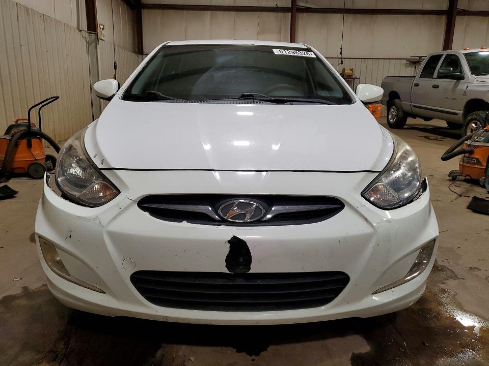 2012 Hyundai Accent მანქანა იყიდება აუქციონზე, vin: KMHCU5AEXCU037364, აუქციონის ნომერი: 61298326