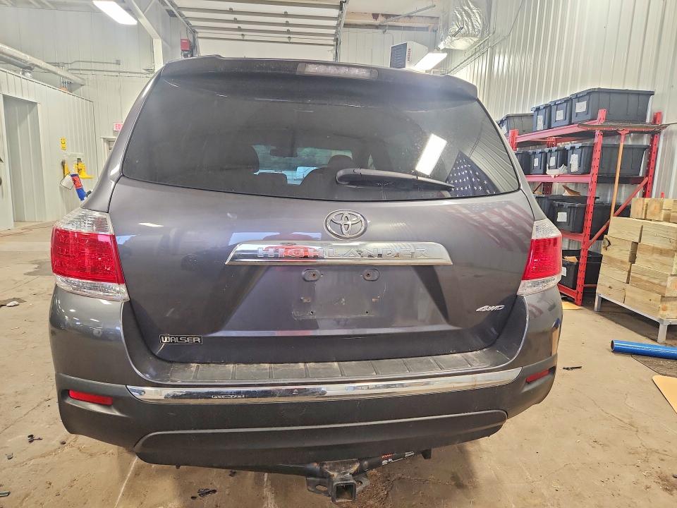 61162906 :رقم المزاد ، 5TDBK3EH5DS206145 vin ، 2013 Toyota Highlander مزاد بيع