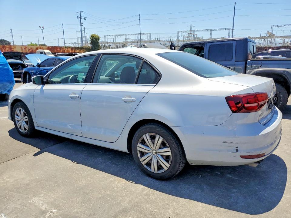 2017 Volkswagen Jetta მანქანა იყიდება აუქციონზე, vin: 3VW2B7AJ6HM389106, აუქციონის ნომერი: 62266406