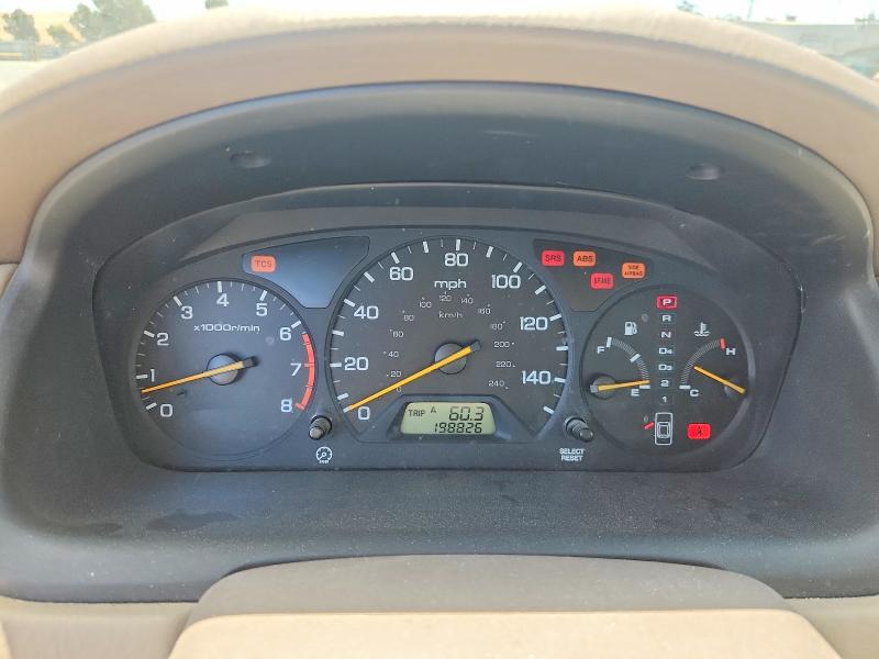 2001 Honda Accord მანქანა იყიდება აუქციონზე, vin: 1HGCG16401A087114, აუქციონის ნომერი: 61979766