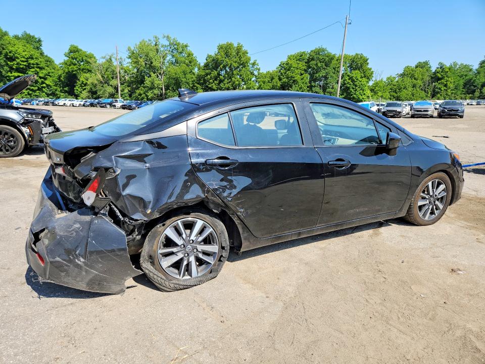 61796226 :رقم المزاد ، 3N1CN8EV2NL845771 vin ، 2022 Nissan Versa مزاد بيع