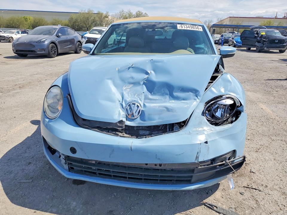 2015 Volkswagen Beetle მანქანა იყიდება აუქციონზე, vin: 3VW517AT9FM821119, აუქციონის ნომერი: 61349856