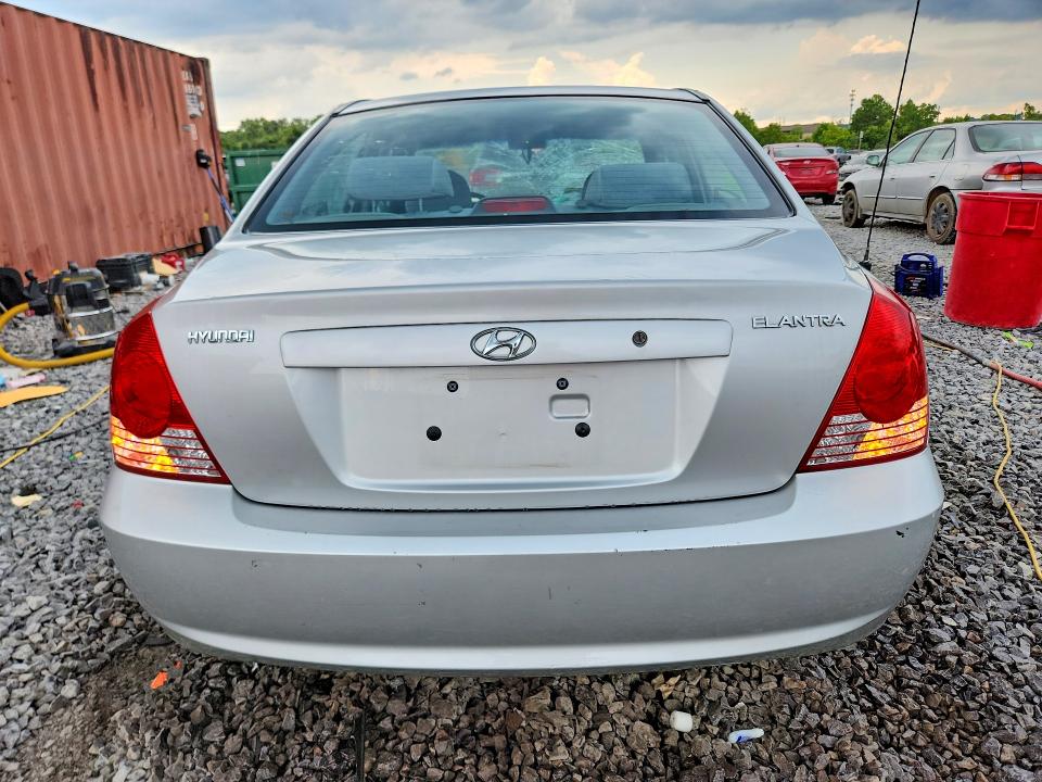 2005 Hyundai Elantra მანქანა იყიდება აუქციონზე, vin: KMHDN46D15U081526, აუქციონის ნომერი: 85455695