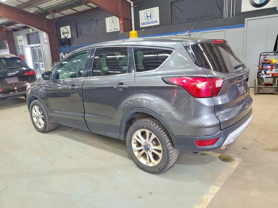 2019 Ford Escape მანქანა იყიდება აუქციონზე, vin: 1FMCU9GD0KUC05761, აუქციონის ნომერი: 61112586