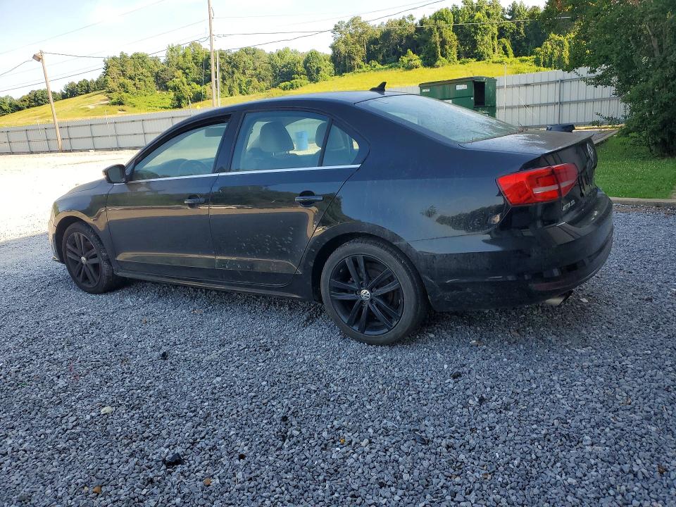 59724016 :رقم المزاد ، 3VWL07AJ5FM212053 vin ، 2015 Volkswagen Jetta مزاد بيع
