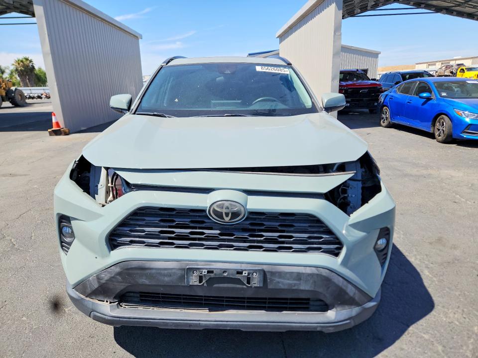 85626085 :رقم المزاد ، 2T3W1RFV1MW153843 vin ، 2021 Toyota Rav4 مزاد بيع
