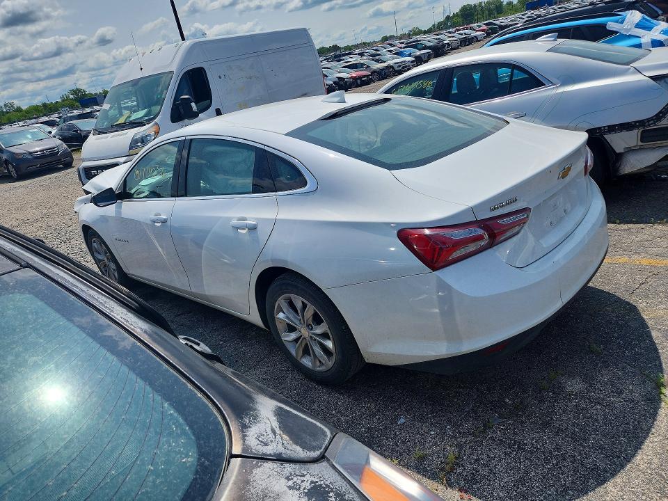 Продажа на аукционе авто 2019 Chevrolet Malibu, vin: 1G1ZD5ST8KF136630, номер лота: 61711536