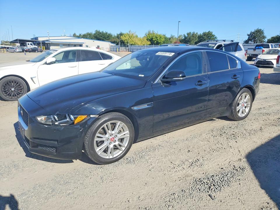 2017 Jaguar Xe მანქანა იყიდება აუქციონზე, vin: SAJAR4BG6HA976593, აუქციონის ნომერი: 61320776