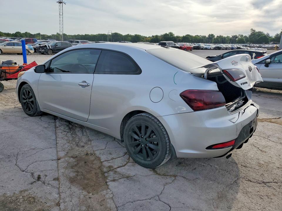 60996826 :رقم المزاد ، KNAFX6A89F5371308 vin ، 2015 Kia Forte مزاد بيع