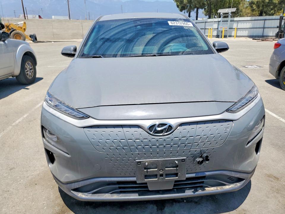 62312966 :رقم المزاد ، KM8K53AG4MU131580 vin ، 2021 Hyundai Kona مزاد بيع