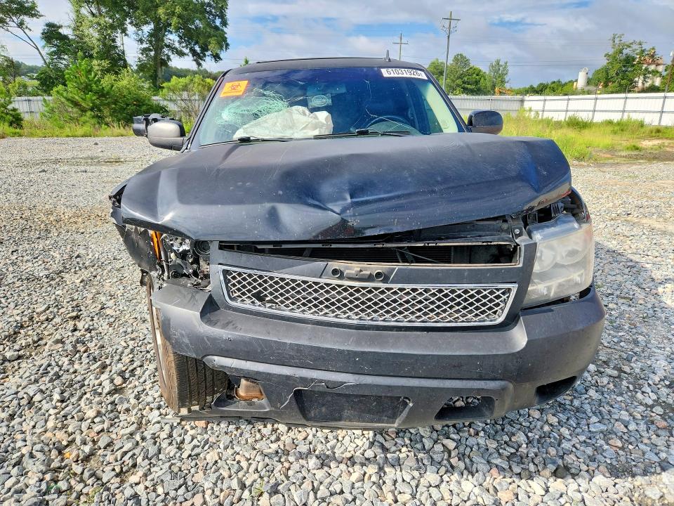 61031926 :رقم المزاد ، 1GNSCHE05ER155998 vin ، 2014 Chevrolet Suburban مزاد بيع