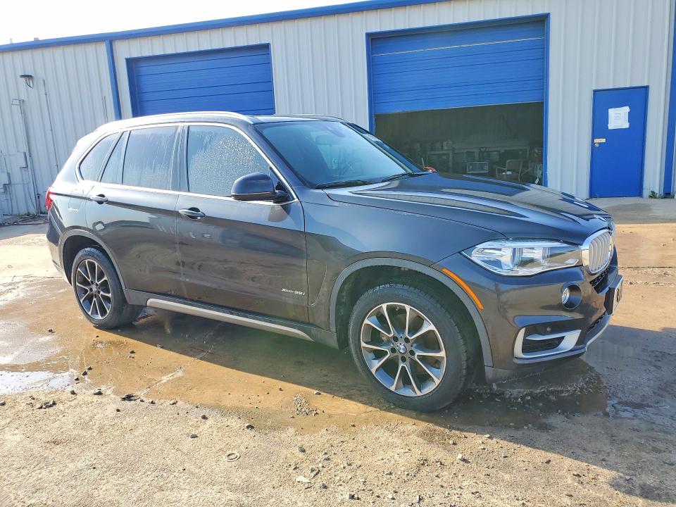 61433046 :رقم المزاد ، 5UXKR0C54J0X85208 vin ، 2018 Bmw X5 مزاد بيع