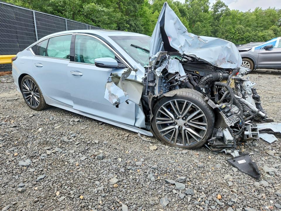 Продажа на аукционе авто 2022 Cadillac Ct5, vin: 1G6D15RW5N0113603, номер лота: 61729476