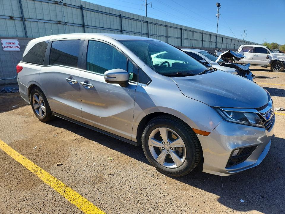 2020 Honda Odyssey მანქანა იყიდება აუქციონზე, vin: 5FNRL6H71LB055629, აუქციონის ნომერი: 62912456