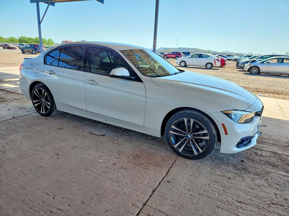 2018 Bmw 330 მანქანა იყიდება აუქციონზე, vin: WBA8D9G5XJNU66694, აუქციონის ნომერი: 60263946