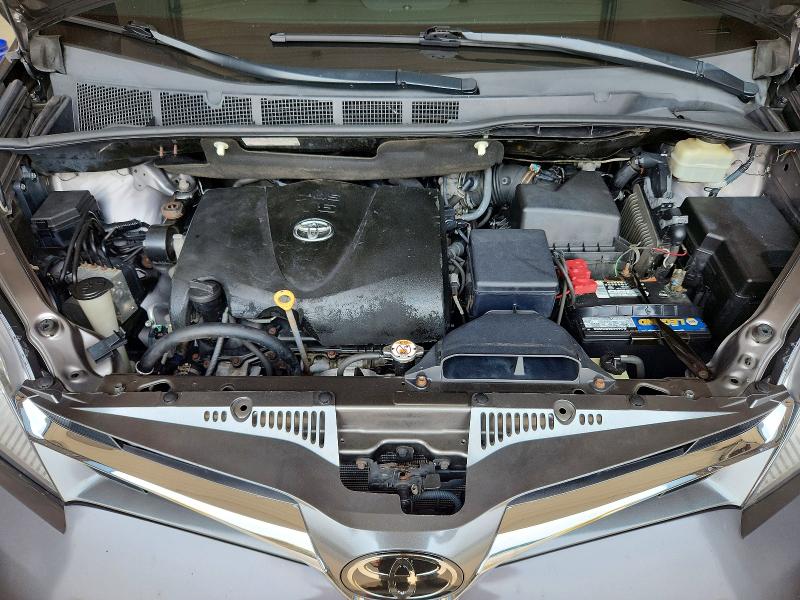 Продаж на аукціоні авто 2018 Toyota Sienna, vin: 5TDYZ3DC2JS944783, номер лоту: 61540636