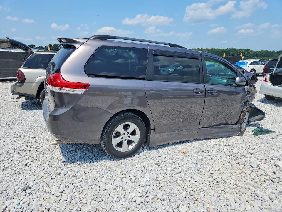 Продажа на аукционе авто 2011 Toyota Sienna, vin: 5TDKK3DC2BS041397, номер лота: 62416356