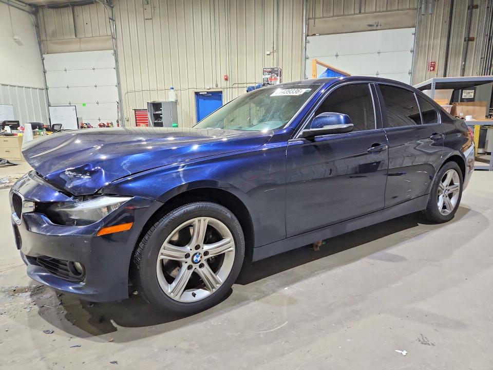 61439336 :رقم المزاد ، WBA3B5G58FNS20016 vin ، 2015 Bmw 328 مزاد بيع