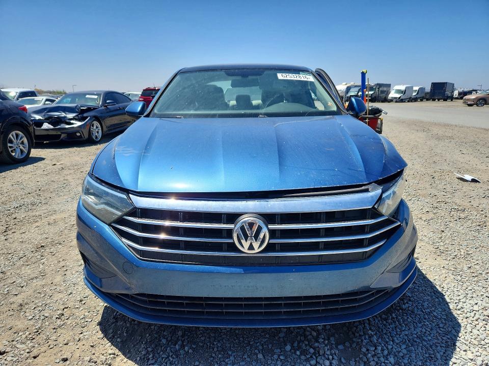 62532816 :رقم المزاد ، 3VWCB7BU8KM138575 vin ، 2019 Volkswagen Jetta مزاد بيع