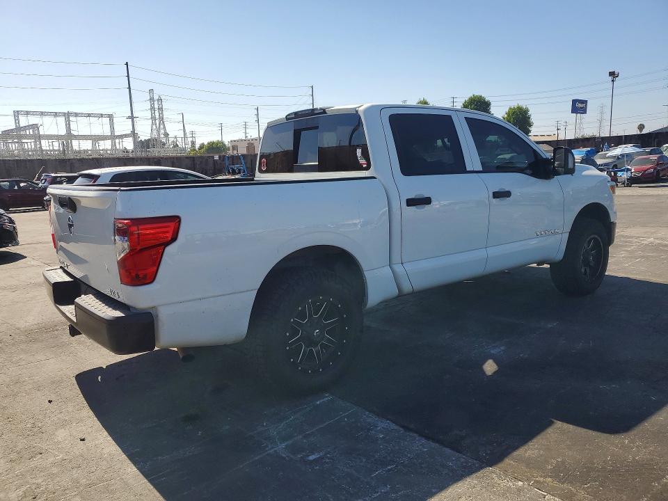 60994486 :رقم المزاد ، 1N6AA1EJXHN549256 vin ، 2017 Nissan Titan مزاد بيع