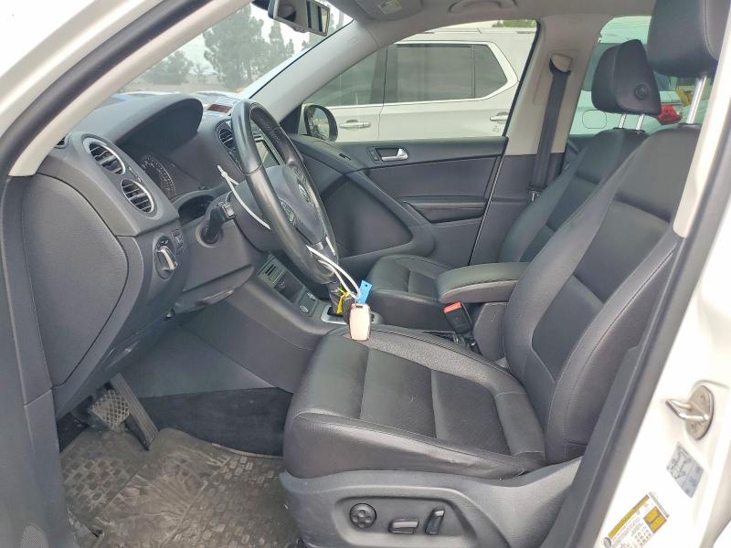 Продаж на аукціоні авто 2017 Volkswagen Tiguan, vin: WVGRV7AXXHK012083, номер лоту: 60714316