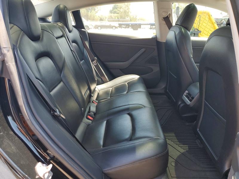 Продажа на аукционе авто 2018 Tesla Model 3, vin: 5YJ3E1EA0JF033962, номер лота: 62145036