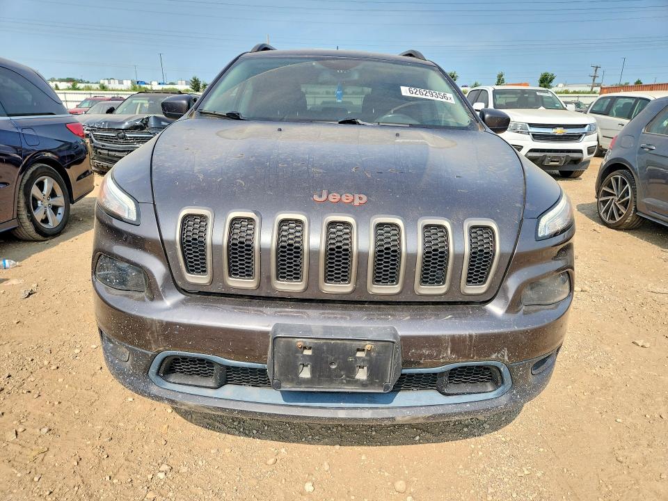 62629356 :رقم المزاد ، 1C4PJMCS4HW538404 vin ، 2017 Jeep Cherokee مزاد بيع
