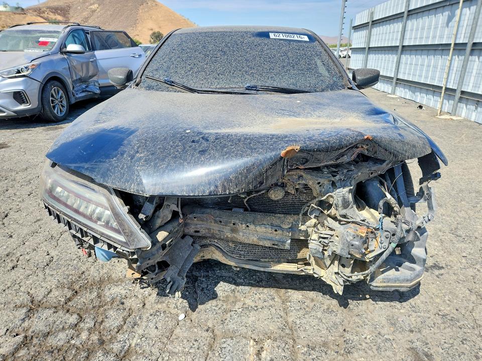62100216 :رقم المزاد ، 1HGCT1A3XHA001389 vin ، 2017 Honda Accord مزاد بيع