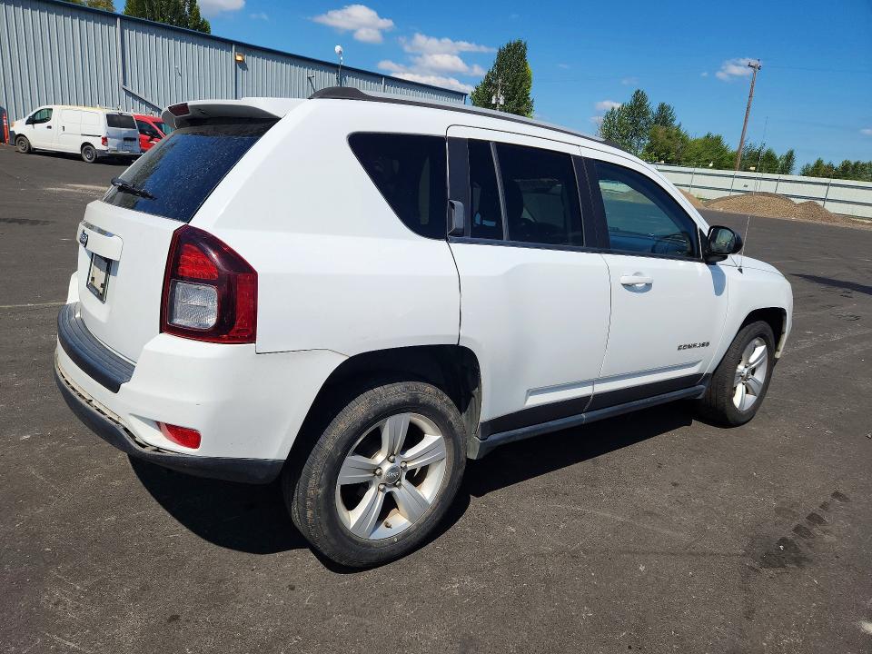 61691916 :رقم المزاد ، 1C4NJDBB9HD106332 vin ، 2017 Jeep Compass مزاد بيع