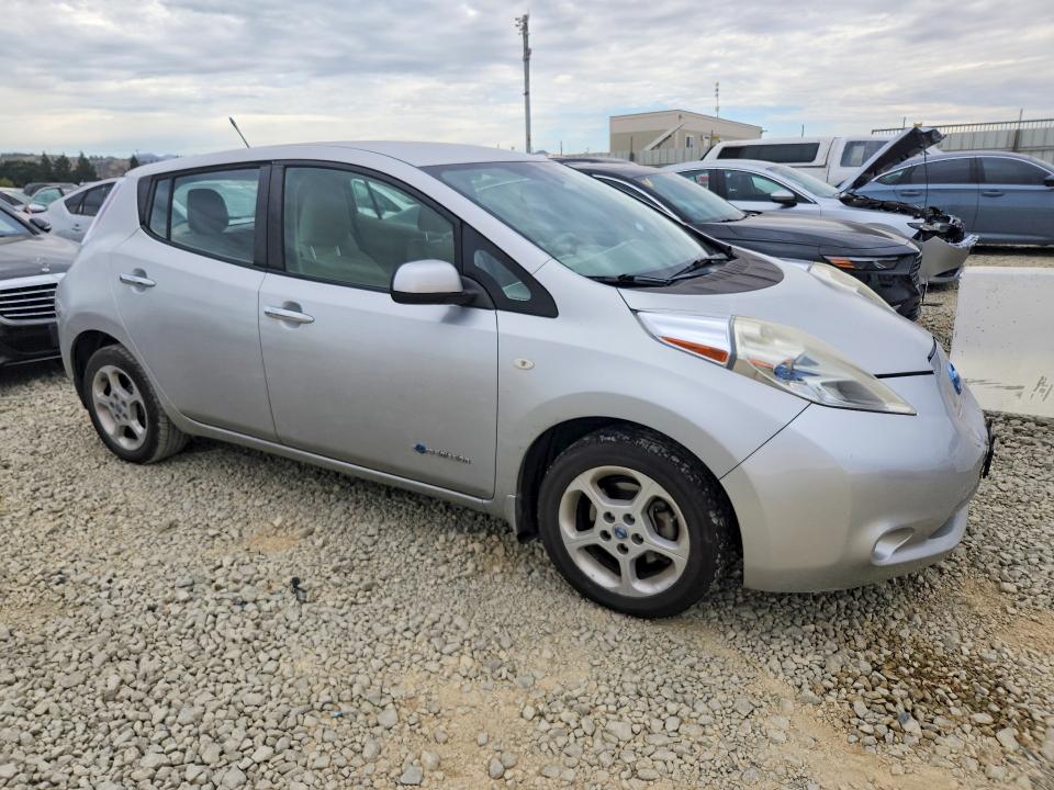 2011 Nissan Leaf მანქანა იყიდება აუქციონზე, vin: JN1AZ0CP8BT009214, აუქციონის ნომერი: 60064776