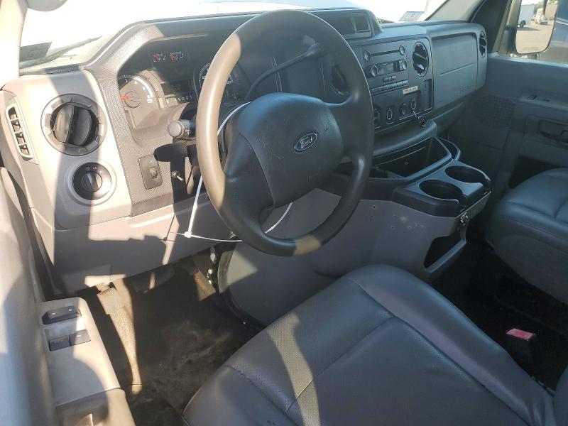 61369506 :رقم المزاد ، 1FTNE24W89DA84589 vin ، 2009 Ford Econoline مزاد بيع